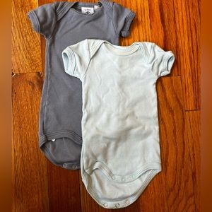 Petit Bateau 2 Pack, Size 1m, Onesie Bodysuit Undershirts
